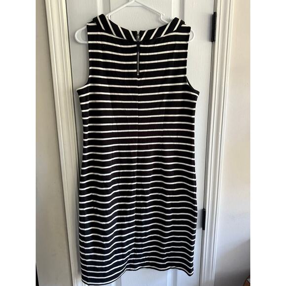 Talbots Mockneck Knit Sleeveless Black White Stripe Shift Dress size medium - Picture 8 of 8